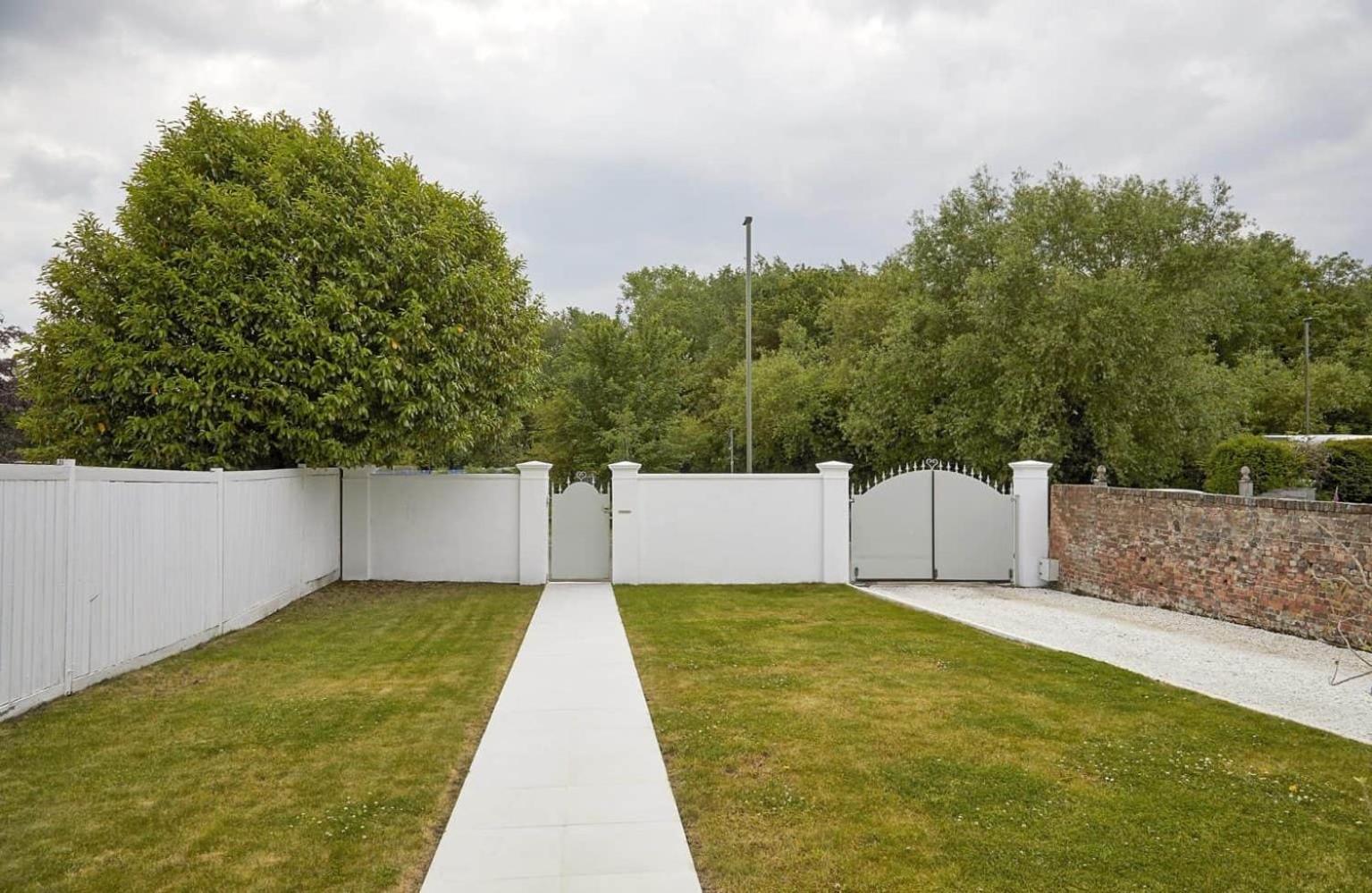 Willow House, Georgian Property In Shepperton Esterno foto