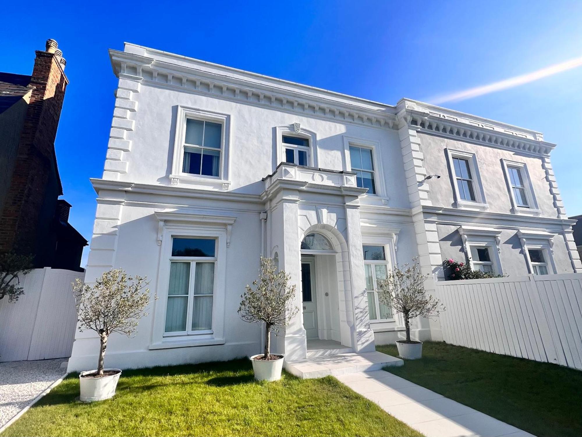 Willow House, Georgian Property In Shepperton Esterno foto